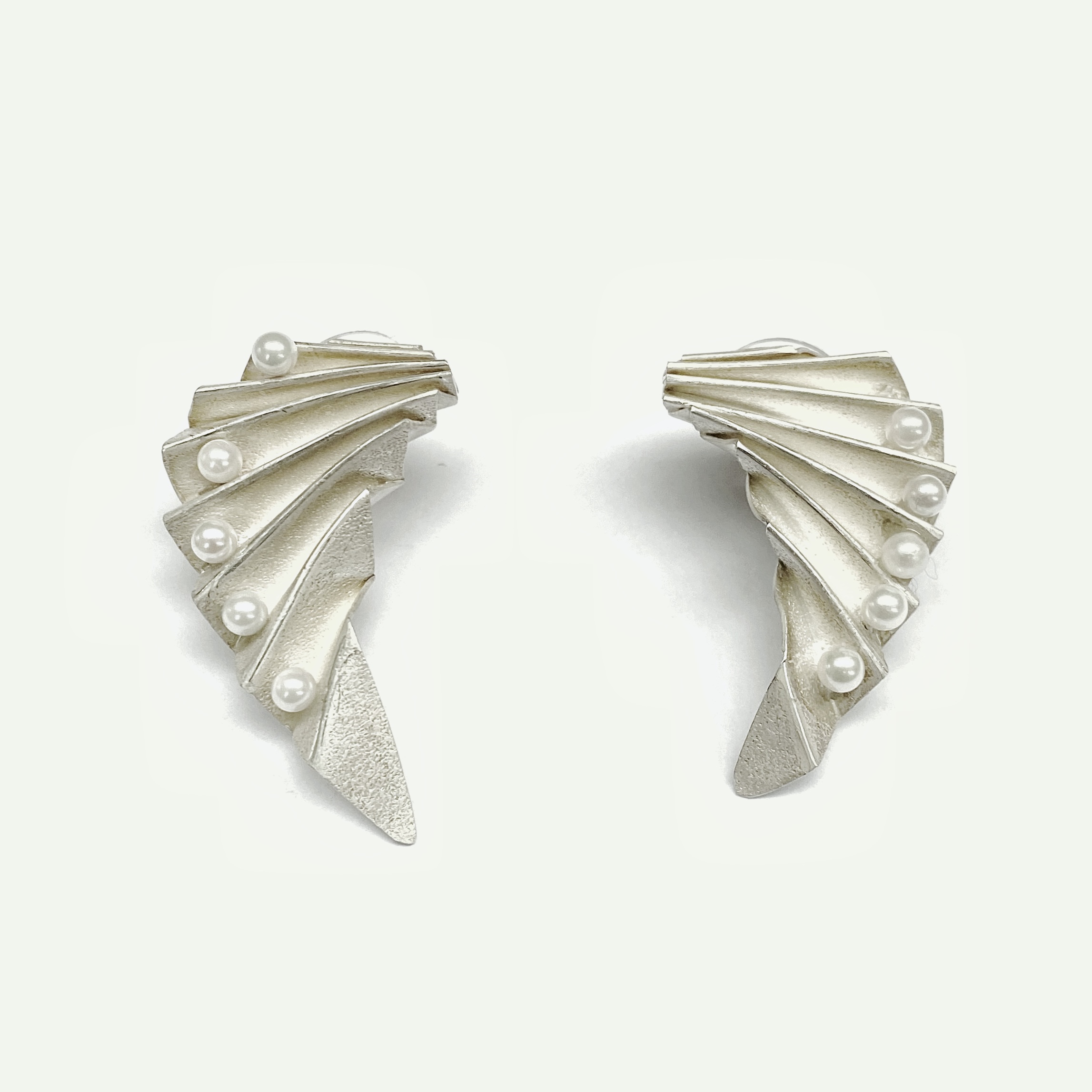 Hanxia Feng Ear Stubs