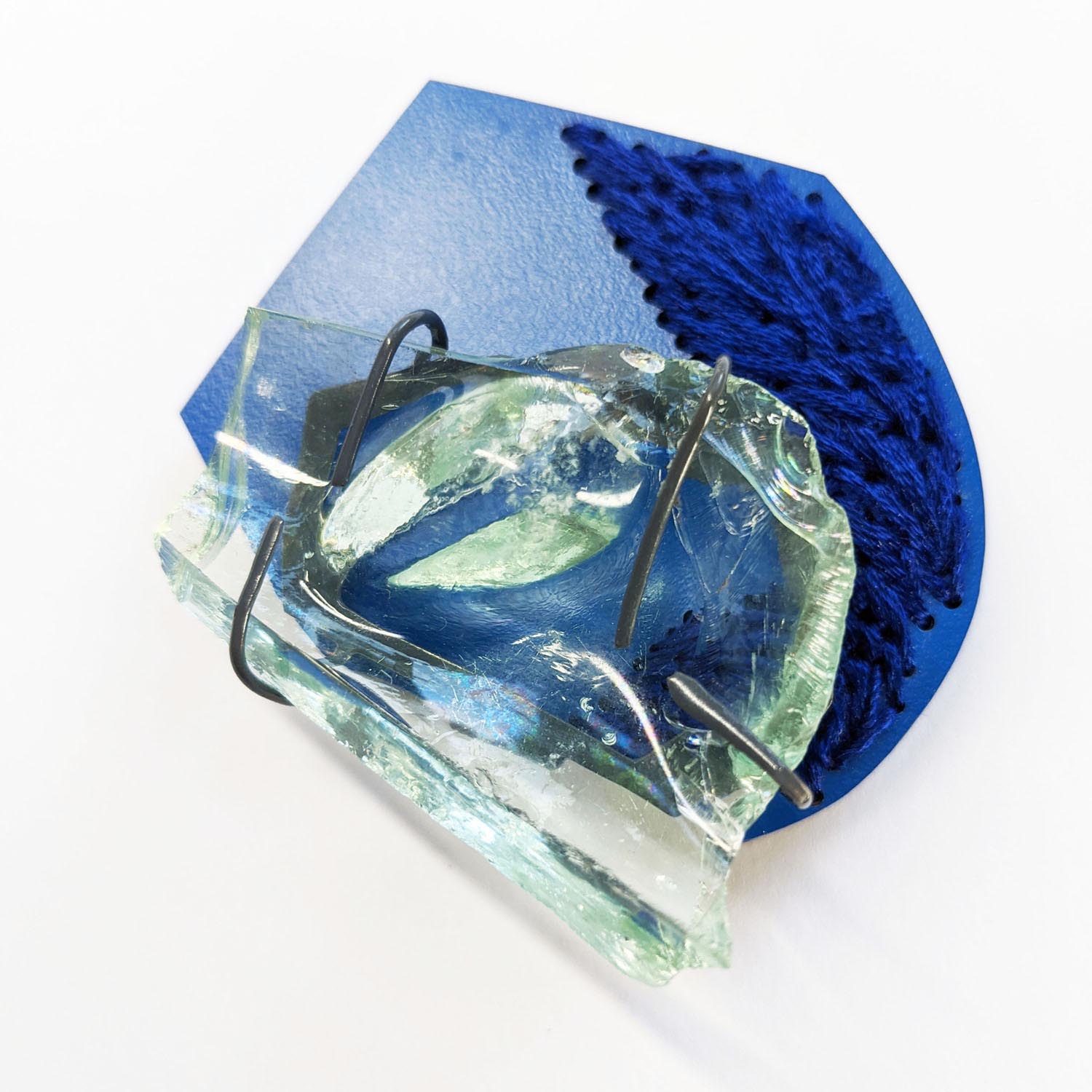 Faye Hall    Found 1   brooch